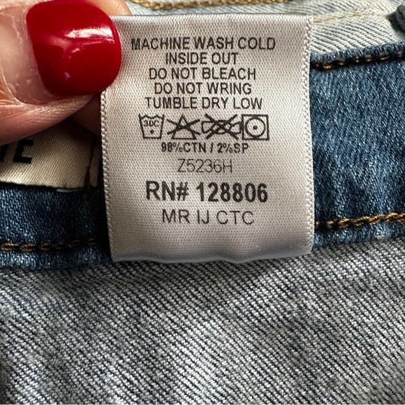 Aphrodite Women’s Shorts Medium Wash Super High Waisted Distressed‎ Size 3X​ - Picture 7 of 7